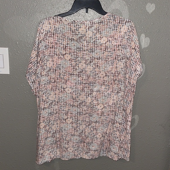 Floral Blouse - Picture 6 of 6